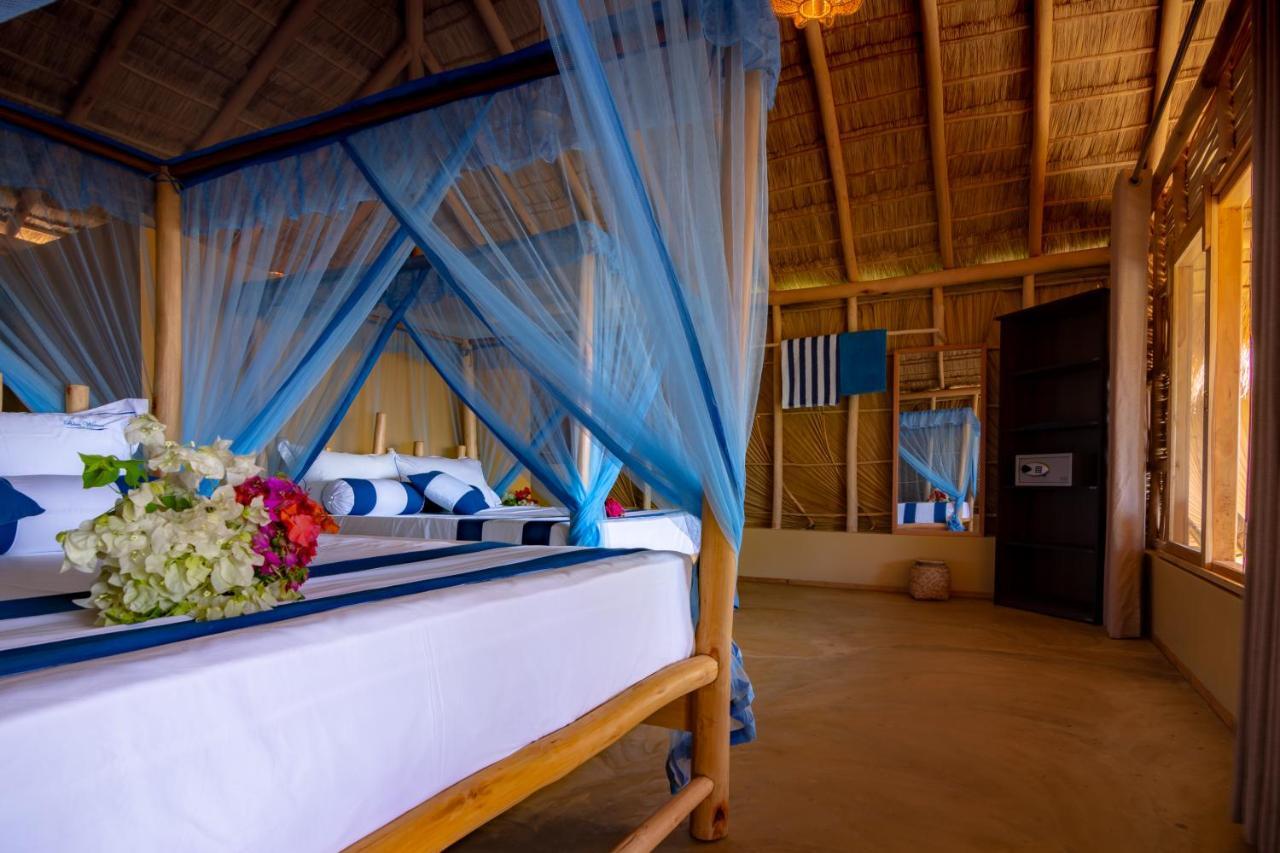 Blue Waters Hotel Arugam Bay Exterior photo